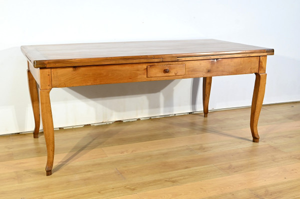 Table Régionale en Merisier, style Louis XV – Milieu XIXe