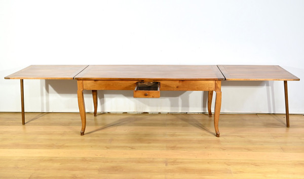 Table Régionale en Merisier, style Louis XV – Milieu XIXe