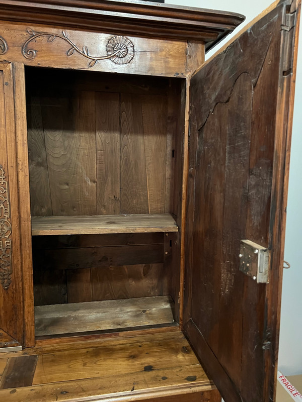 Bauernhaus-Sideboard aus dem 18. Jahrhundert aus Walnussholz