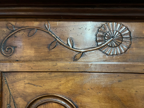Bauernhaus-Sideboard aus dem 18. Jahrhundert aus Walnussholz