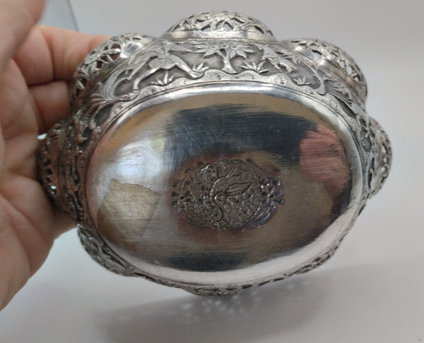 Polylobed Cup - Sterling Silver - Burma - Late 19th Century.