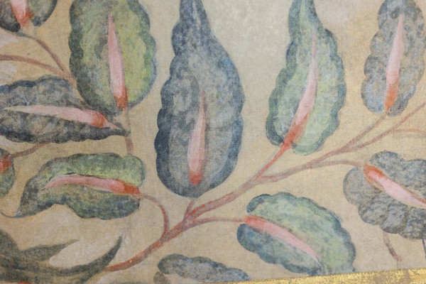 Painted canvas representing a chameleon. Contemporary work.