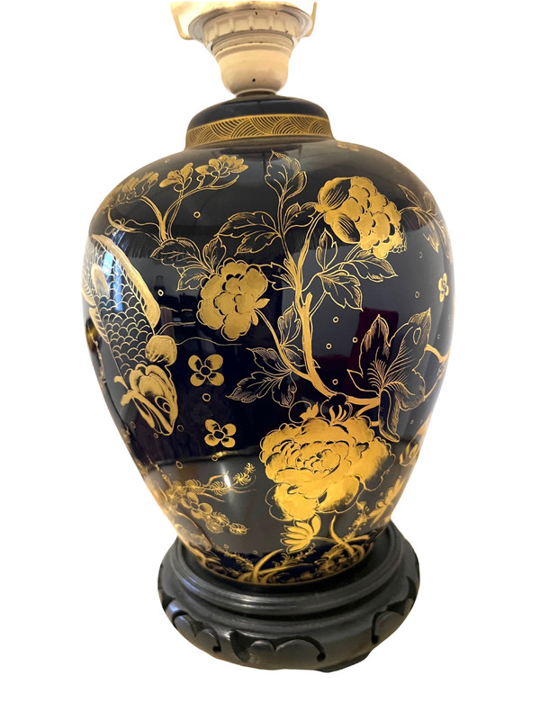 Table lamp in Japanese style with maritime Asian decor