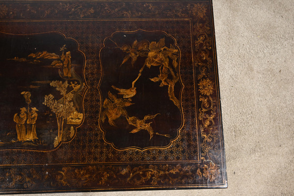 Importante Table Basse Asiatique – Milieu XXe
