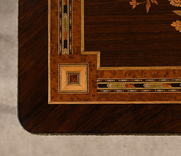 Petite Table de Salon style Louis XVI, époque Napoléon III – Milieu XIXe