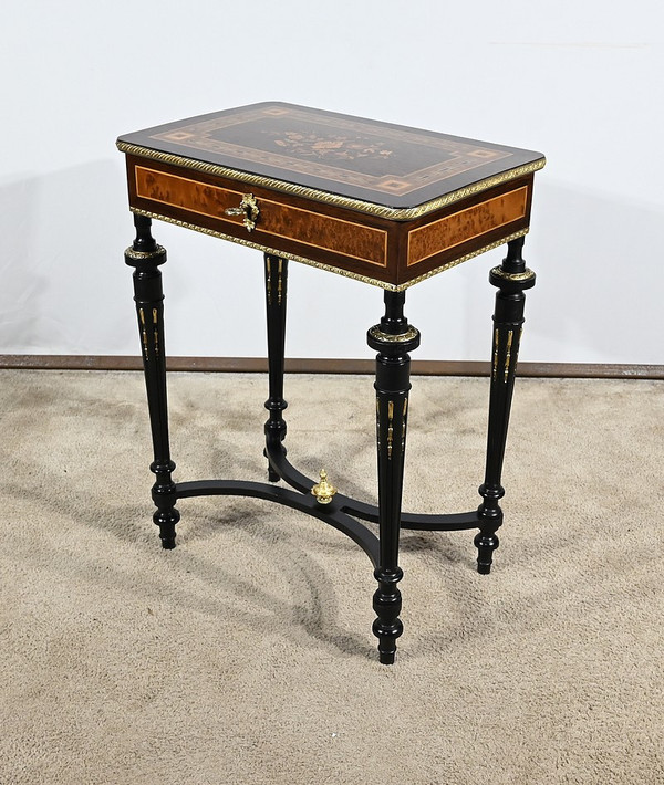 Petite Table de Salon style Louis XVI, époque Napoléon III – Milieu XIXe