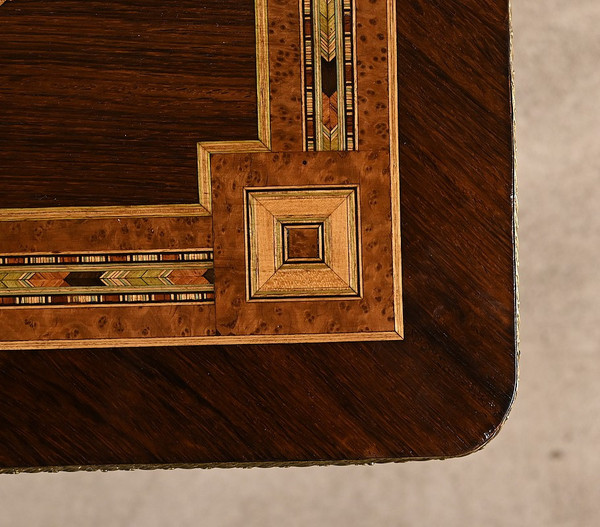 Petite Table de Salon style Louis XVI, époque Napoléon III – Milieu XIXe