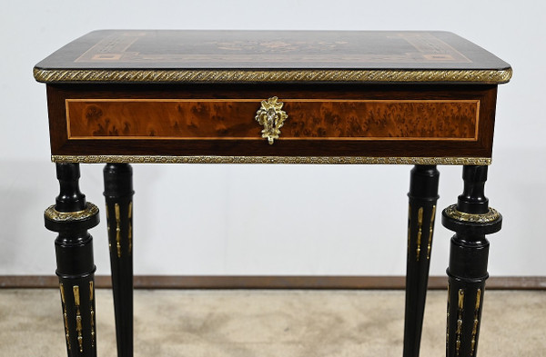 Petite Table de Salon style Louis XVI, époque Napoléon III – Milieu XIXe