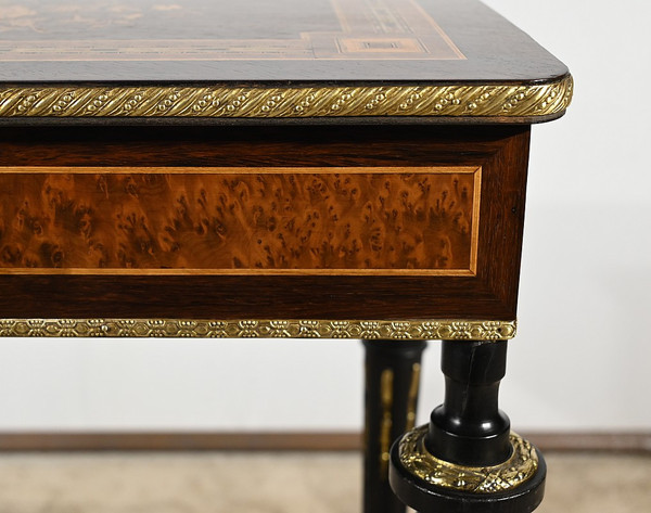 Petite Table de Salon style Louis XVI, époque Napoléon III – Milieu XIXe