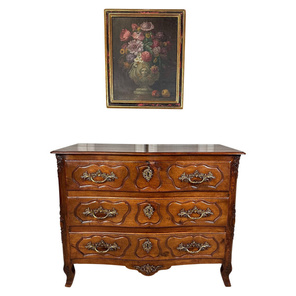 Commode lyonnaise en noyer XVIIIème siècle 