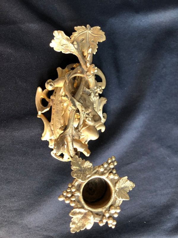 Portacandele a mano in bronzo dorato in stile Luigi XV rocaille