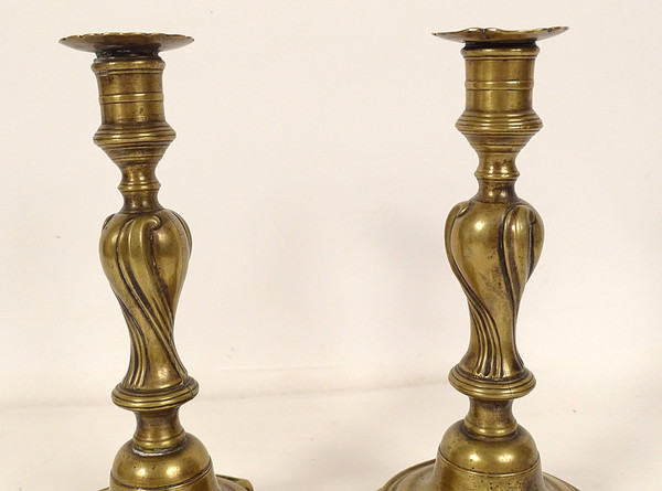 Coppia di Candelieri Stemma Luigi XV Stemma in Bronzo Flambeaux XVIII Secolo