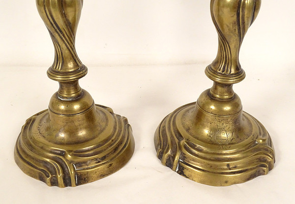 Coppia di Candelieri Stemma Luigi XV Stemma in Bronzo Flambeaux XVIII Secolo
