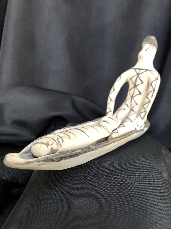 Canoe with man and fish in painted terracotta Karaja, Lijoko Brazil work from the 60s