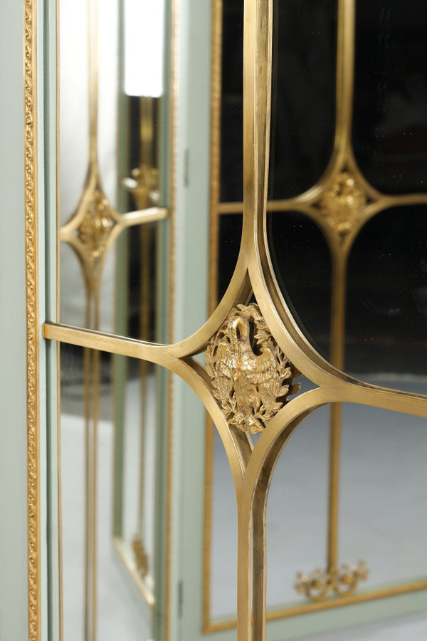 Paravento a specchio a quattro ante in legno laccato e cornice in bronzo dorato