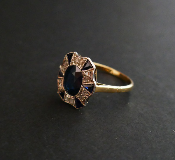 Art-Deco-Saphir-Diamant-Ring.
