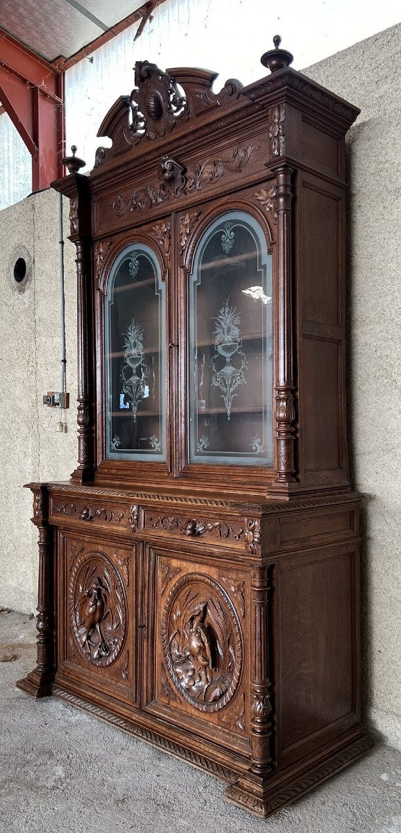 Renaissance style hunting lodge library buffet in solid carved oak circa 1850