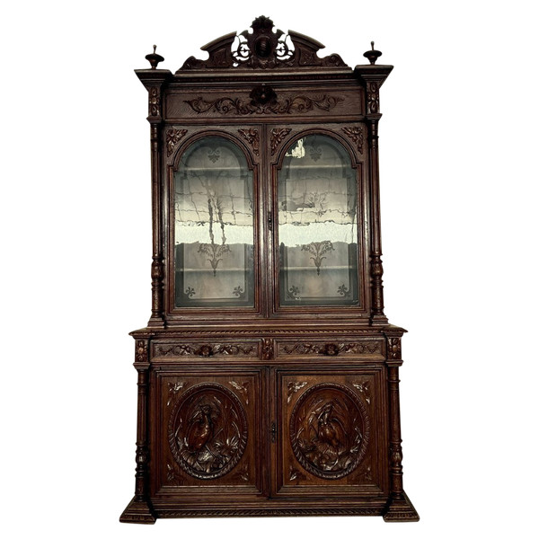 Renaissance style hunting lodge library buffet in solid carved oak circa 1850