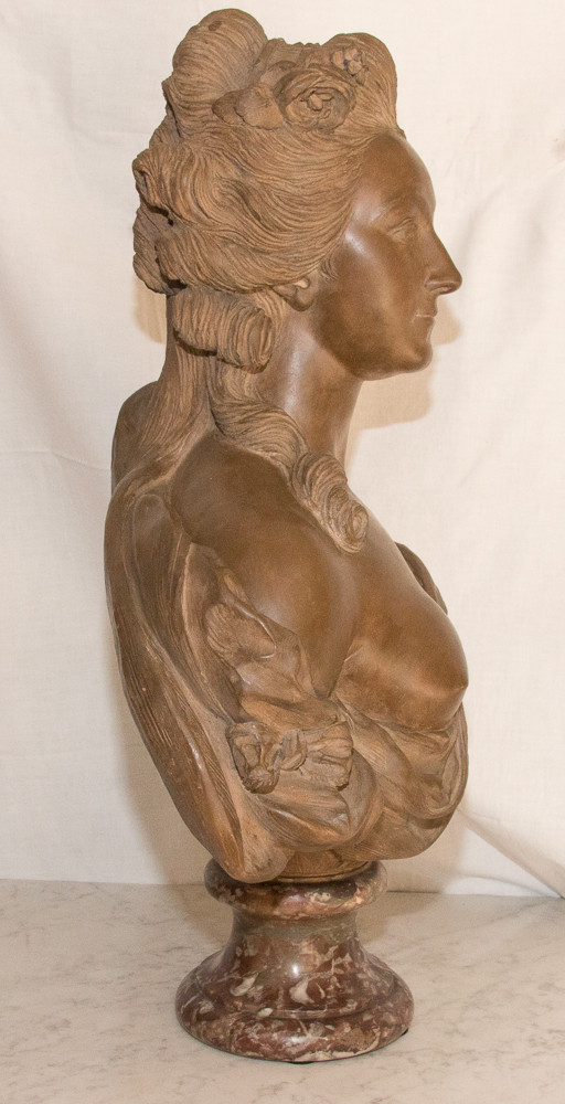 Busto in terracotta della contessa Du Barry, XIX secolo