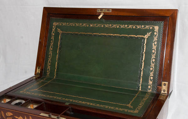 Coffret écritoire de voyage Hollande époque XVIIIème