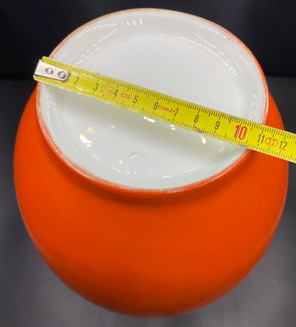 PORCELAIN VASE