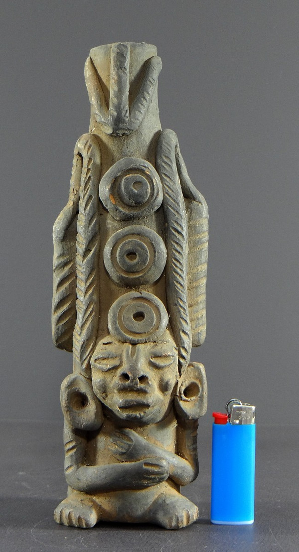 Peru, 1930s/1950s, terracotta statuette in the spirit of pre-Columbian creations.