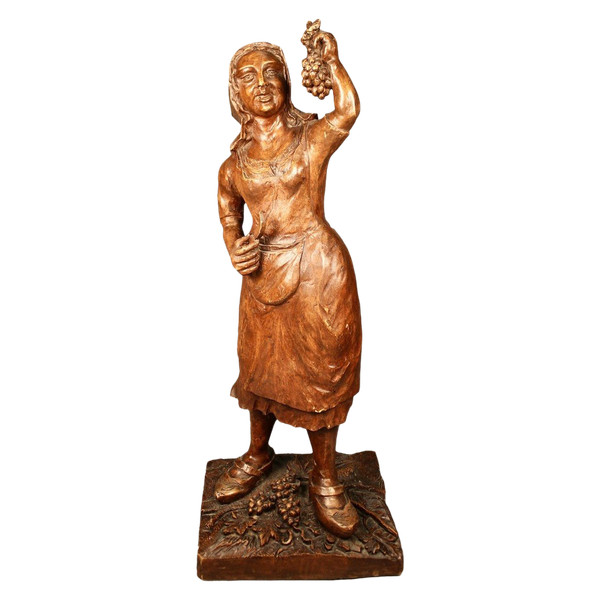 Sculpture En Noyer d'Une Vendangeuse Par Bonin Dijon