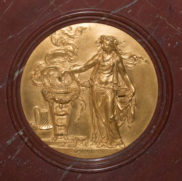 Coupe En Marbre Rouge Royale Et Putti En Bronze Doré Circa 1860