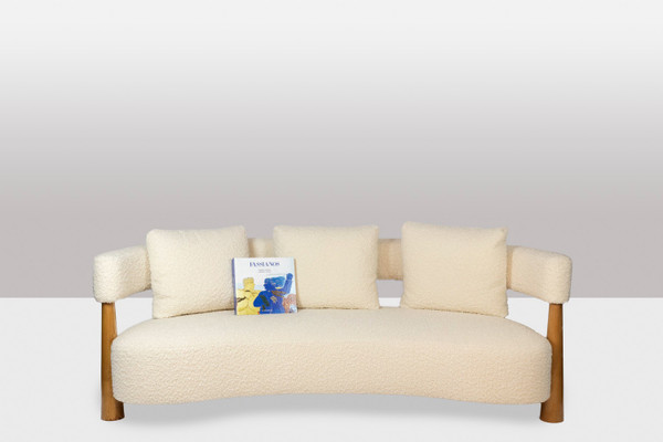 Bean-shaped 3-seater sofa in blond beech. Contemporary work.