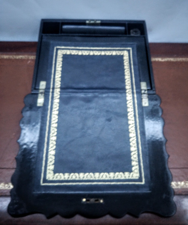 Papier-mâché writing case