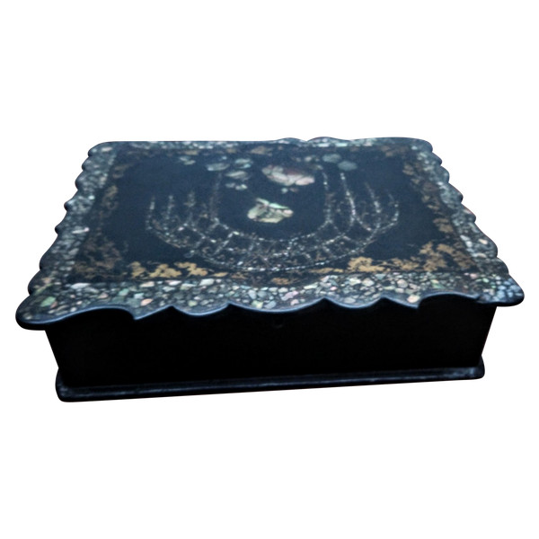 Papier-mâché writing case