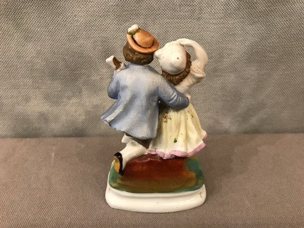 Petit groupe en porcelaine Allemande d'époque 19 ème 