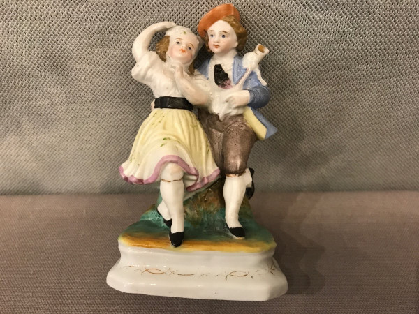Petit groupe en porcelaine Allemande d'époque 19 ème 