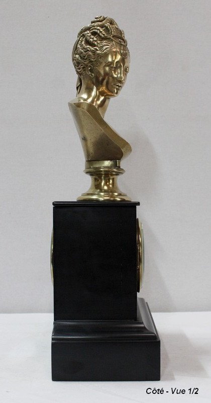  Orologio in marmo e busto in bronzo di Diane de Poitiers, da J. Goujon - seconda parte del XIX secolo