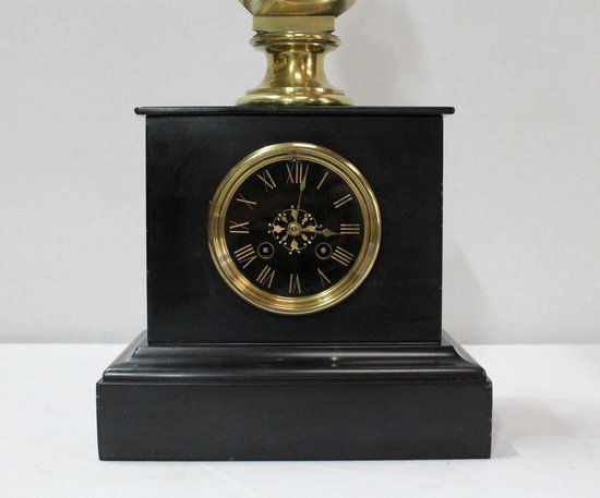  Orologio in marmo e busto in bronzo di Diane de Poitiers, da J. Goujon - seconda parte del XIX secolo