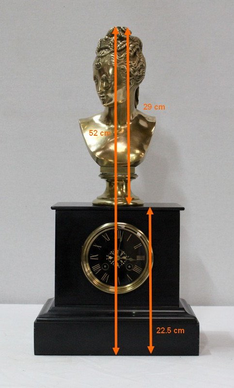  Orologio in marmo e busto in bronzo di Diane de Poitiers, da J. Goujon - seconda parte del XIX secolo