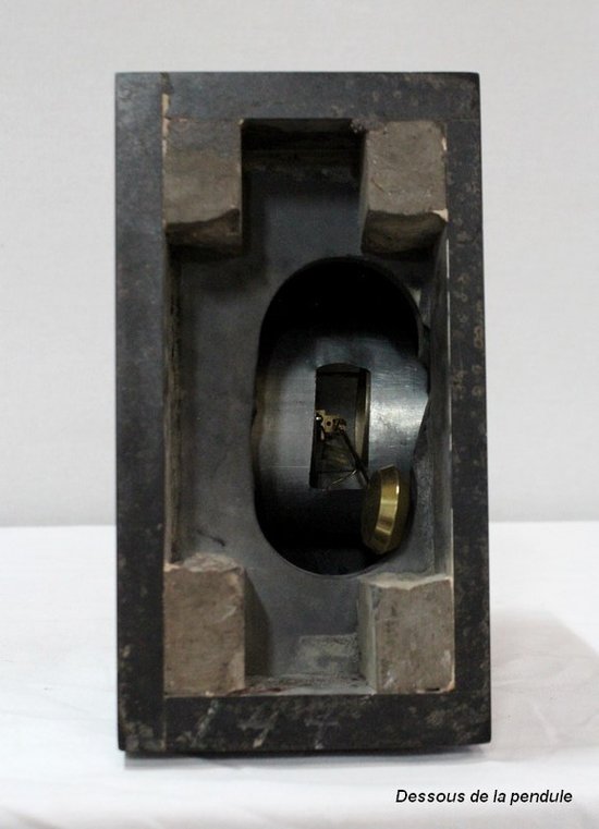  Orologio in marmo e busto in bronzo di Diane de Poitiers, da J. Goujon - seconda parte del XIX secolo