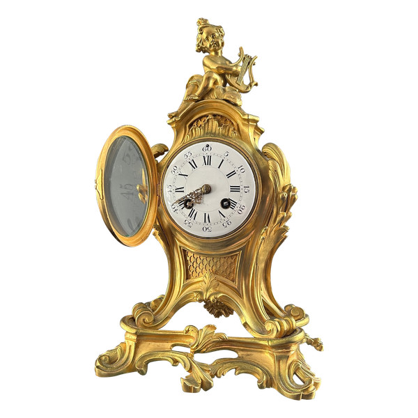 Pendule En Bronze Doré De Style Louis XV Epoque XIXème