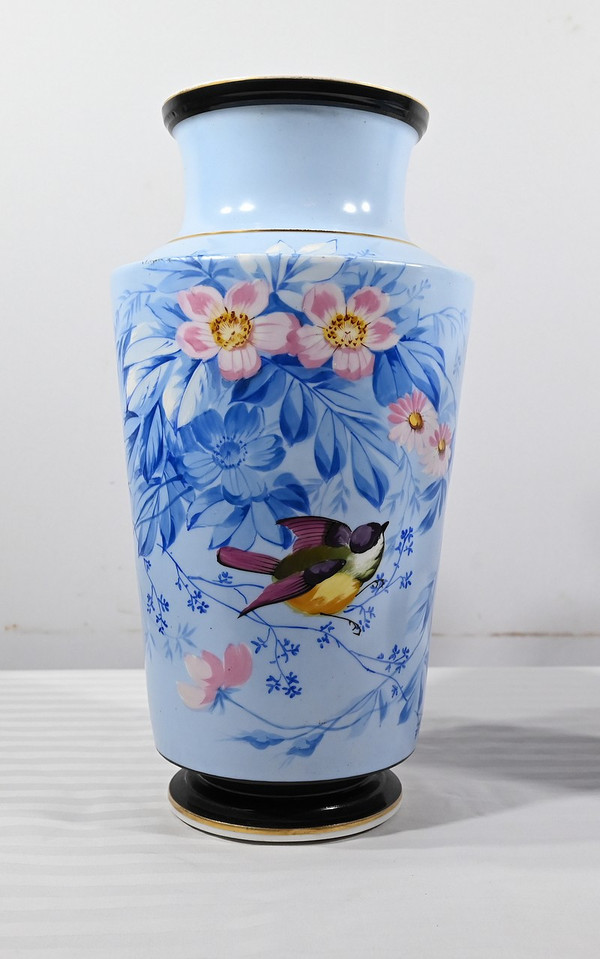 Paire de Vases en Porcelaine – Milieu XIXe