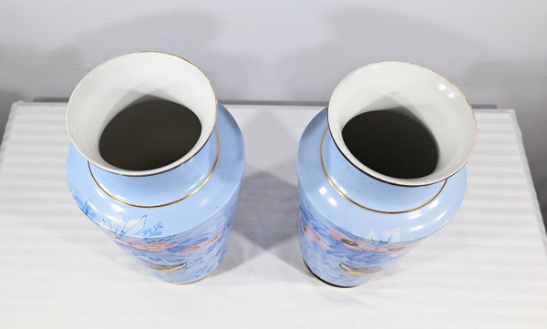 Paire de Vases en Porcelaine – Milieu XIXe