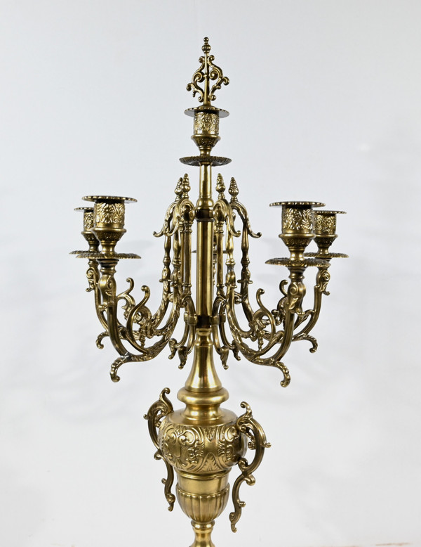 Coppia di grandi candelabri in bronzo dorato in stile Luigi XIV - Inizio XIX secolo