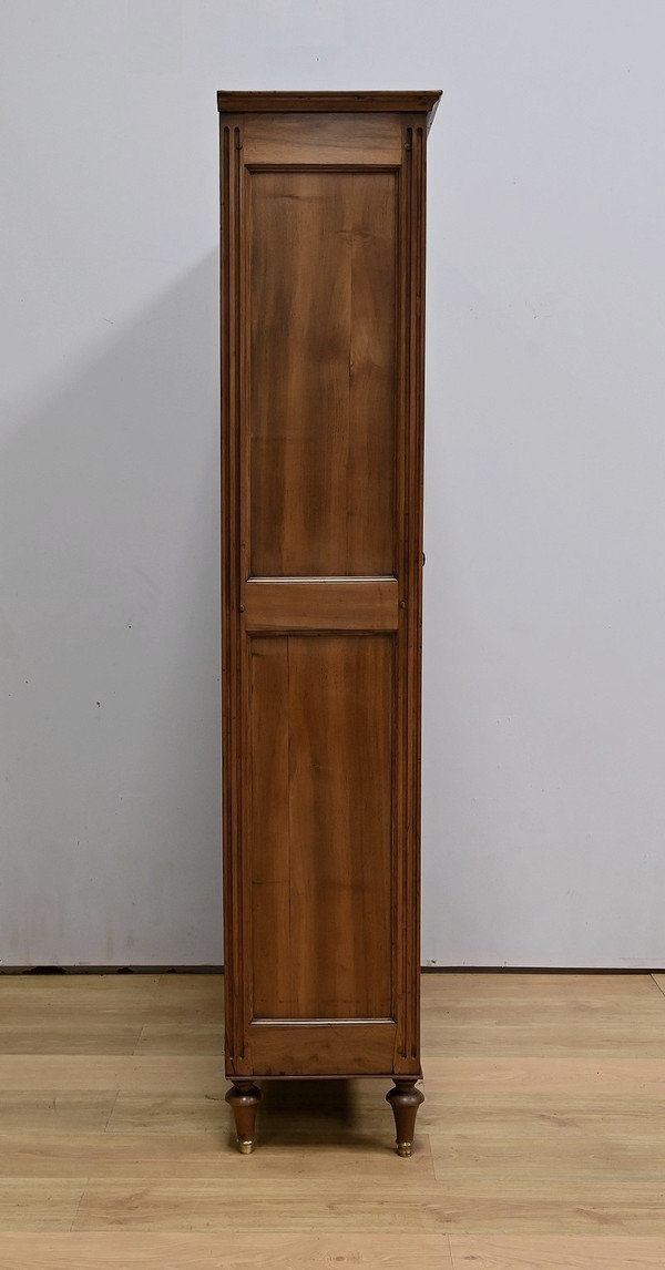 Libreria in noce massiccio, stile Luigi XVI - metà del XIX secolo