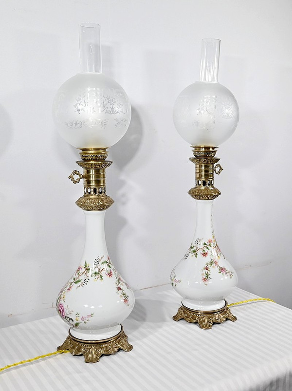 Paire de Lampes à Pétrole électrifiées, style Napoléon III – Milieu XXe