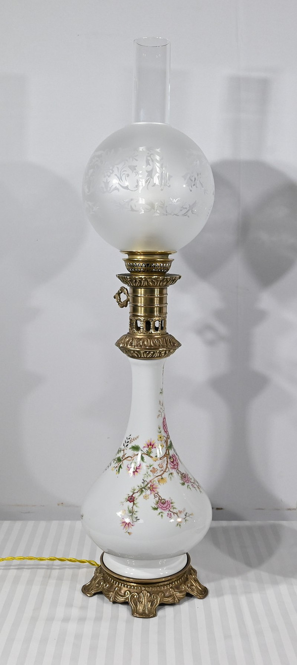 Paire de Lampes à Pétrole électrifiées, style Napoléon III – Milieu XXe