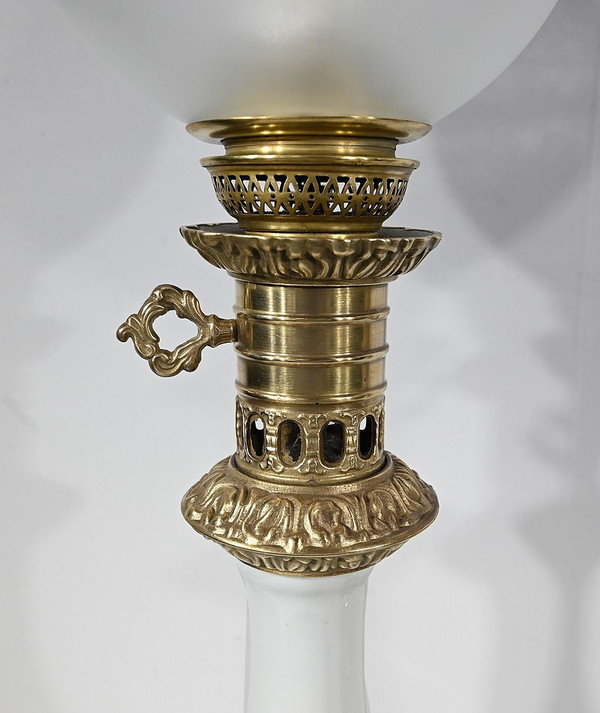 Paire de Lampes à Pétrole électrifiées, style Napoléon III – Milieu XXe