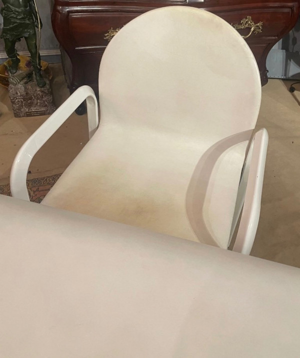 Großer Schreibtisch Aus Dem Knoll-Haus Mit Seinem Sessel