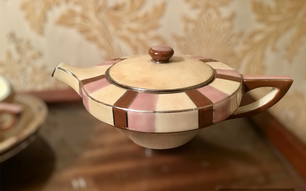 Coffee service by Camille Tharaud
