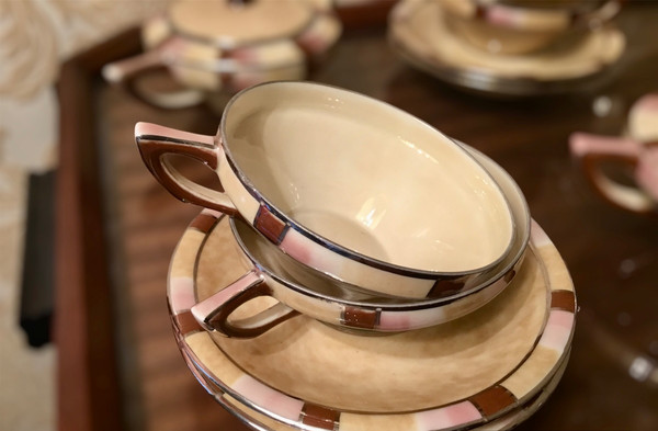 Coffee service by Camille Tharaud