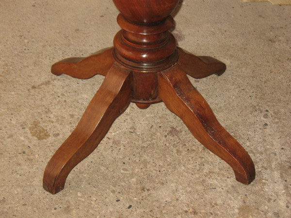 Octagonal inlaid pedestal table in the Charles X style 19th century