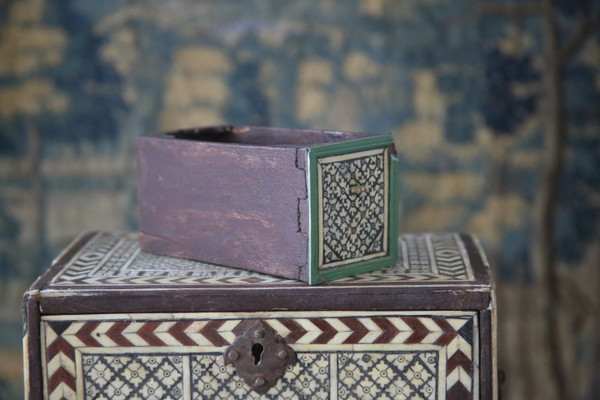 18th-century Indo-Portuguese chest/cabinet